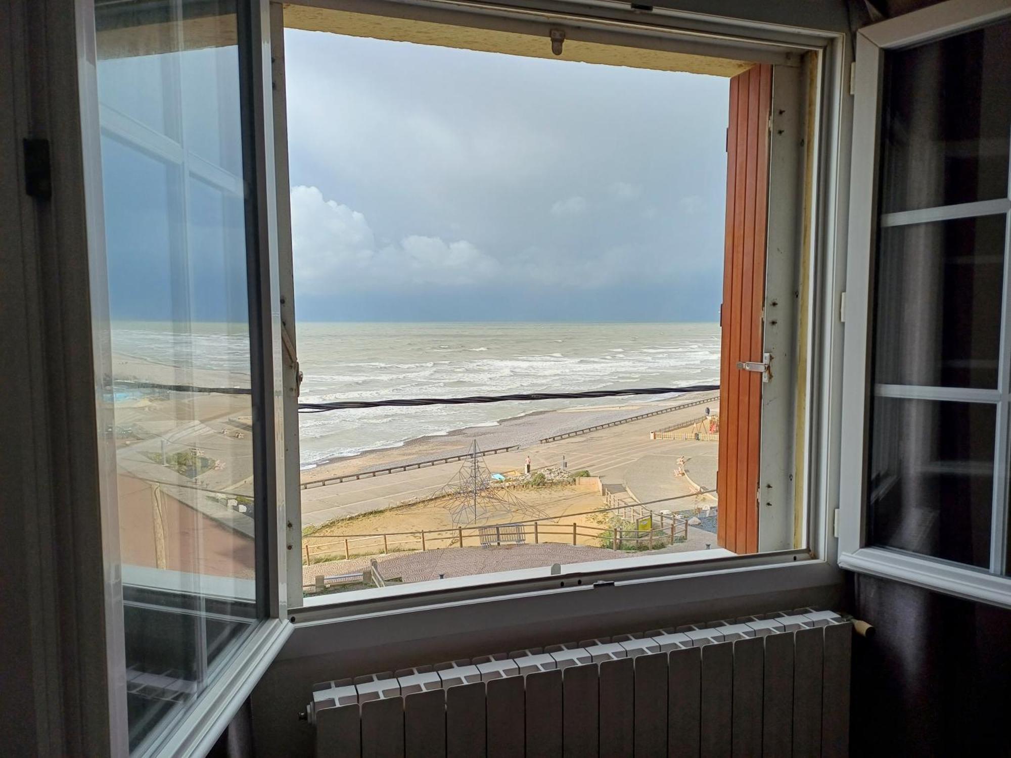 Au Gre Des Marees 2 Appartement Face A La Mer 2Eme Etage О Экстерьер фото